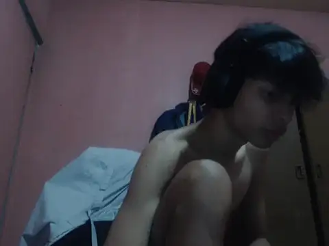 Kyoshi_19 Adlı Modelin Web Kamerası Şovu