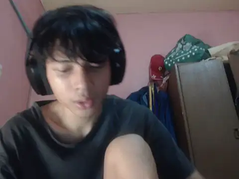 Kyoshi_19 Pertunjukan Webcam