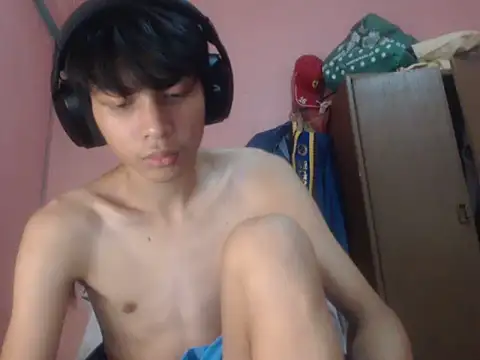 Kyoshi_19 Pertunjukan Webcam