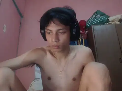 Kyoshi_19 Adlı Modelin Web Kamerası Şovu