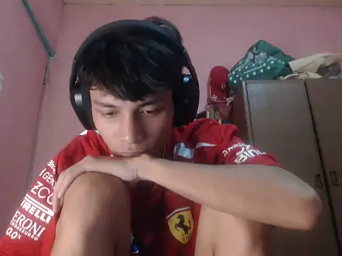 Kyoshi_19 Pertunjukan Webcam