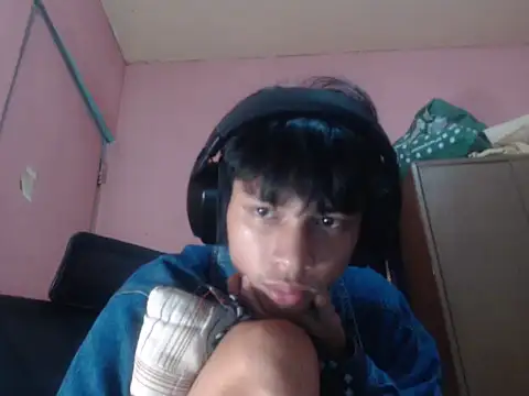 Kyoshi_19 Pertunjukan Webcam