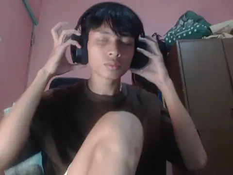 Kyoshi_19 Pertunjukan Webcam