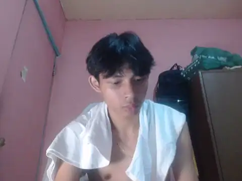 Czat XXX na żywo – Kyoshi_19