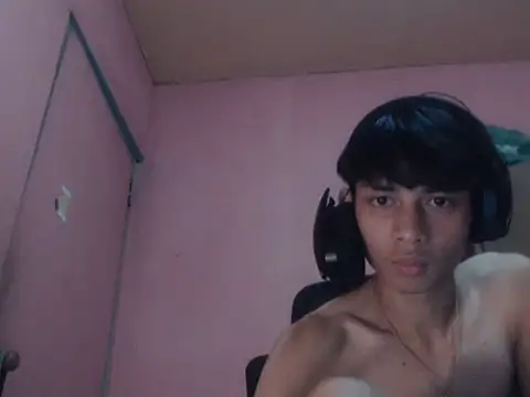 Kyoshi_19 Adlı Modelin Web Kamerası Şovu