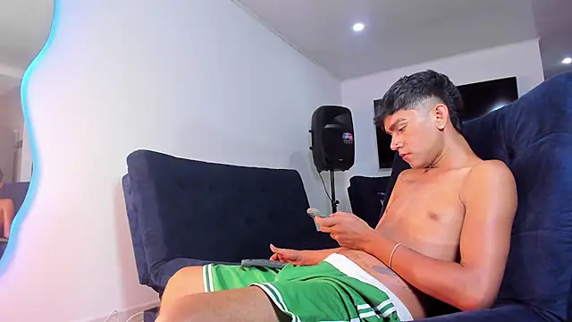 Steven_baby69 Pertunjukan Webcam