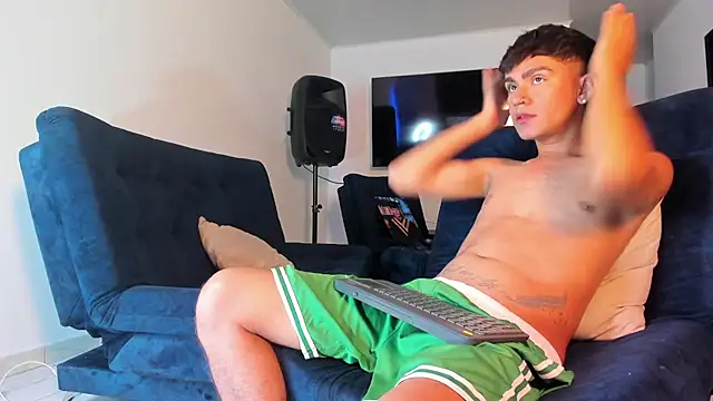 Steven_baby69 Adlı Modelin Web Kamerası Şovu