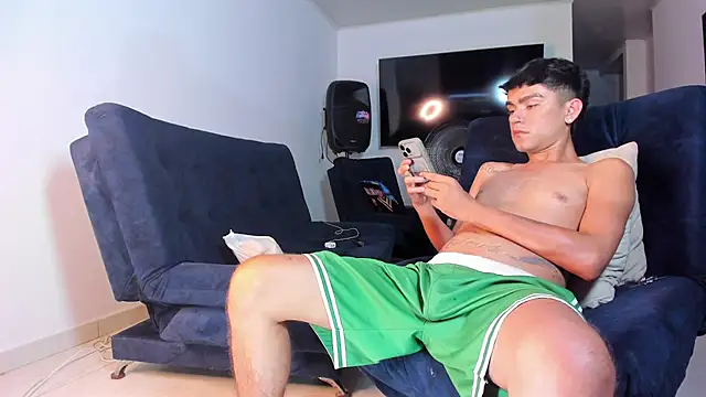 Steven_baby69 Adlı Modelin Web Kamerası Şovu
