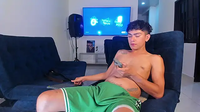 Steven_baby69 Webcam Show