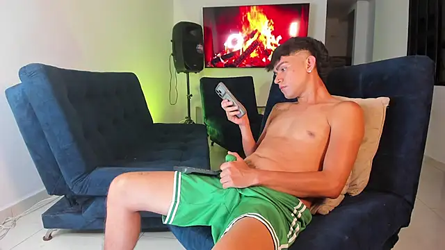 Steven_baby69 Webcam Show