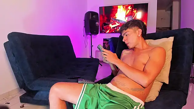 Steven_baby69 在線直播表演