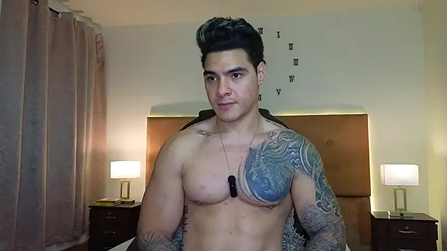 Show modela Steven_Velez na web-kameri