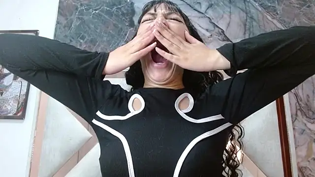 Pokazy przed kamerką – malejahotcs01