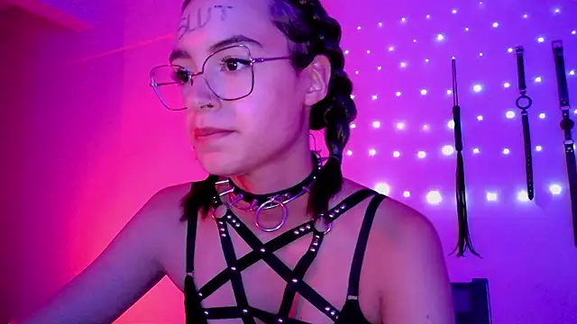 nina_kink Adlı Modelin Web Kamerası Şovu