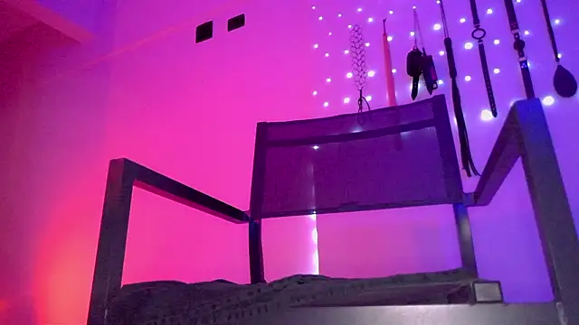 Show de nina_kink na webcam