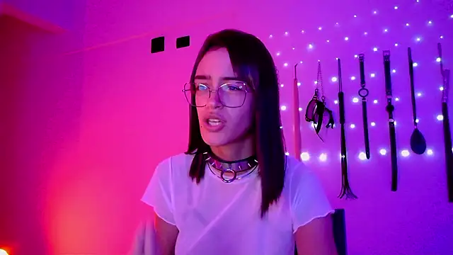 nina_kink's Webcam Show