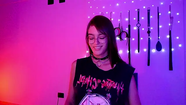 nina_kink 网络视讯表演