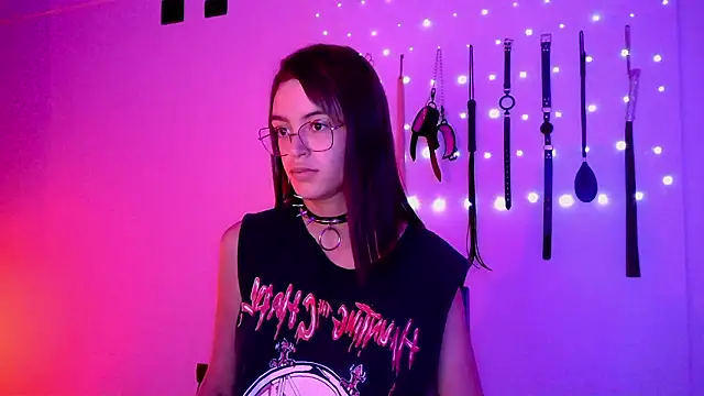 nina_kink 在線直播表演