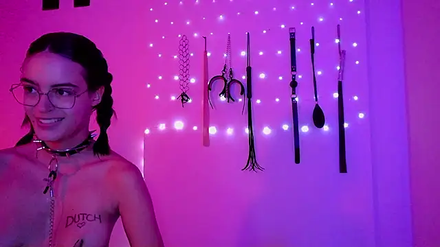 nina_kink's Webcam Show