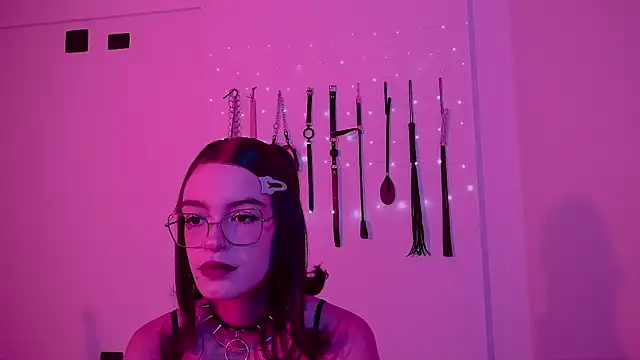 nina_kink 在線直播表演