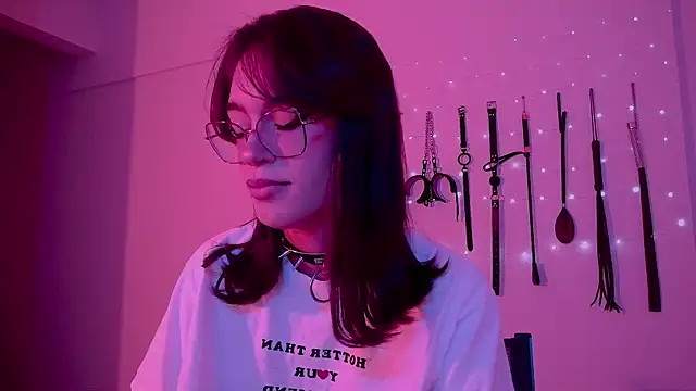 nina_kink чат на живо
