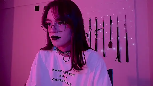 Show modela nina_kink na web-kameri
