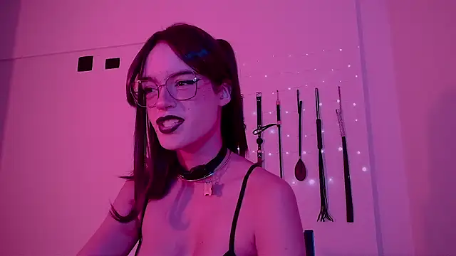 nina_kink Pertunjukan Webcam