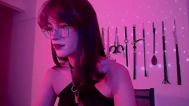 nina_kink 在線直播表演