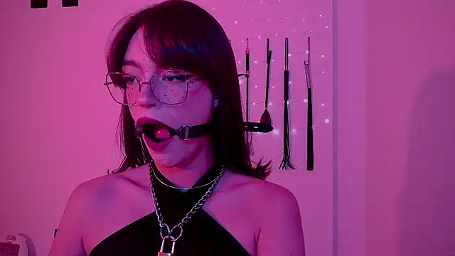 nina_kink webcam show
