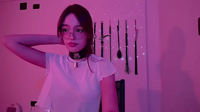 nina_kink: απευθείας συνομιλία ΧΧΧ