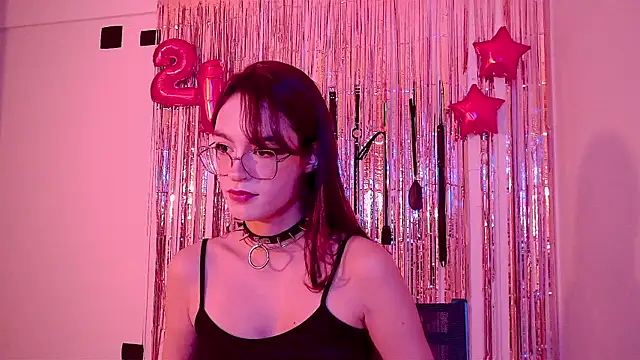 nina_kink webkamerás műsora