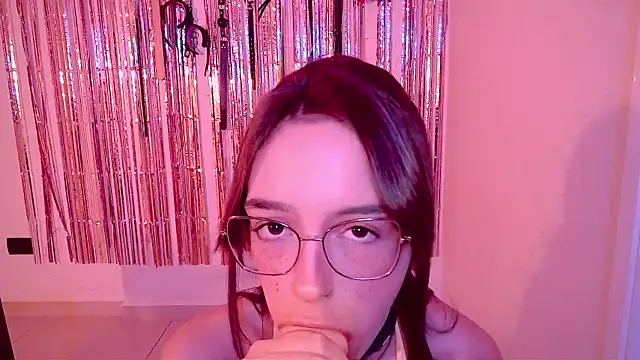 nina_kink's Webcam Show