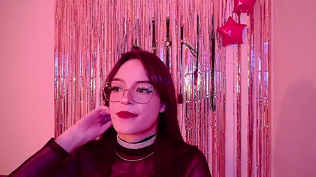 nina_kink Show in webcam