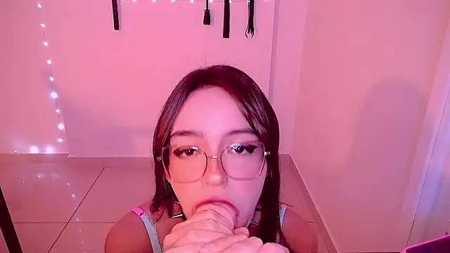 عرض كام nina_kink