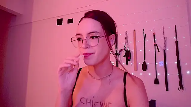 nina_kink Pertunjukan Webcam