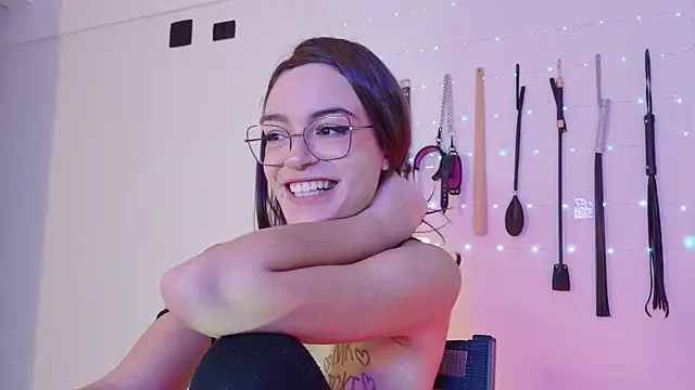 nina_kink – webcam-show