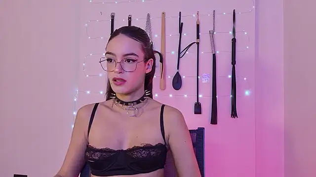 nina_kink 网络视讯表演