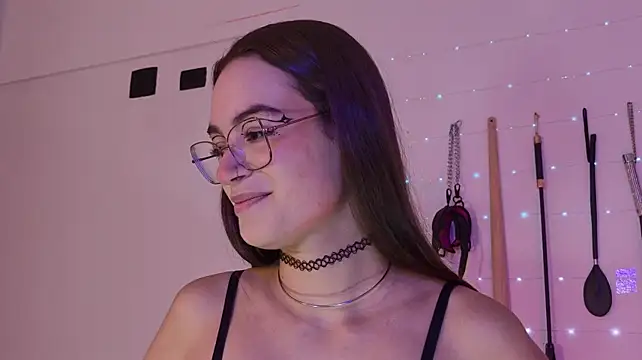 nina_kink Adlı Modelin Web Kamerası Şovu