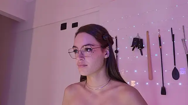 nina_kink Pertunjukan Webcam