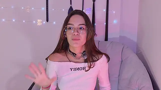 nina_kinkn Webbikameraesitys