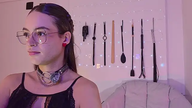 دردشة nina_kink الجنسية المباشرة