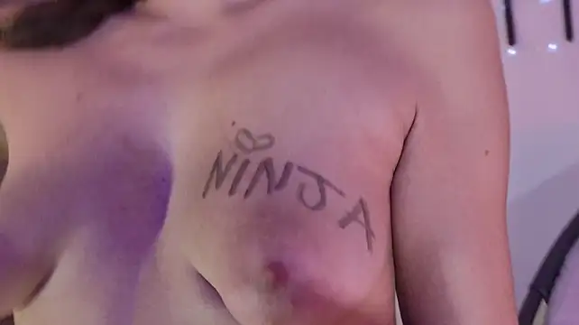 nina_kink ওয়েবক্যাম শো