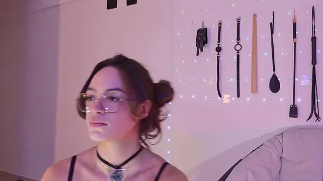 Show modela nina_kink na web-kameri