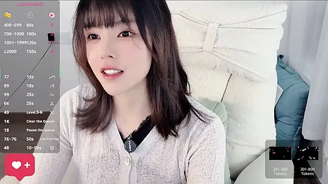 peachy_kiss' Webcam Show