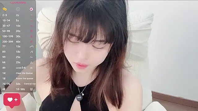 peachy_kiss Pertunjukan Webcam