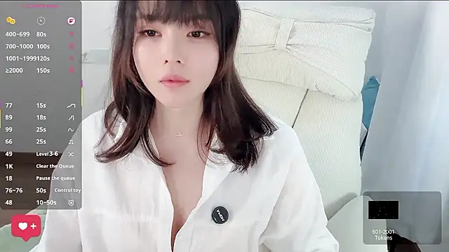 peachy_kiss' Webcam Show