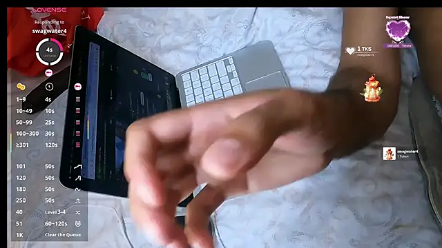 25brazilianboy2 Show in webcam
