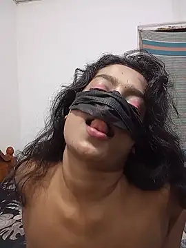 Black_bee8's Webcam Show