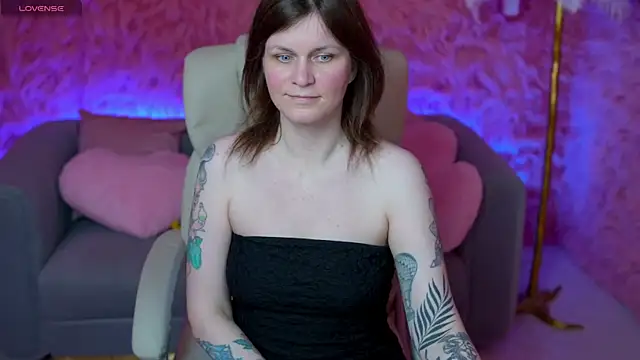 TinaMelt Live XXX Chat