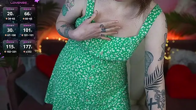 Show modela TinaMelt na web-kameri